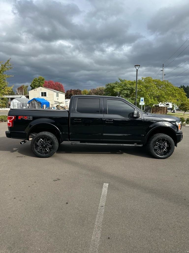 Used 2018 Ford F150 XLT w/ Equipment Group 302A Luxury AWD/4WD image 4