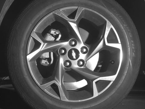 Used 2025 Chevrolet Trax LT FWD image 12