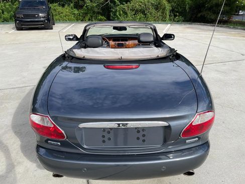 Used 2005 Jaguar XK8 Convertible image 12