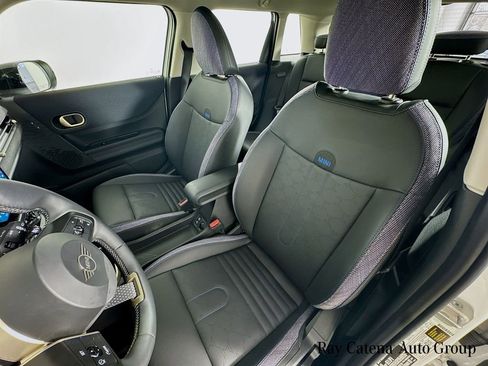 Certified 2025 MINI Cooper S image 19