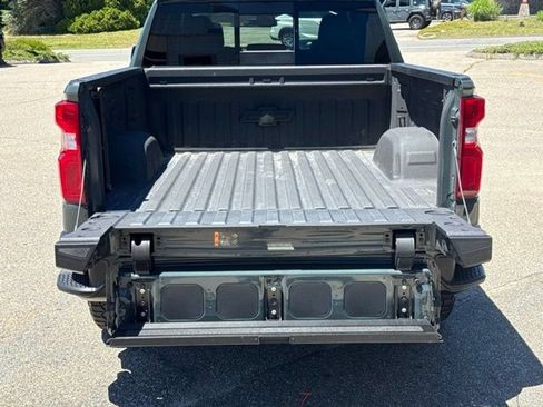 Certified 2025 Chevrolet Silverado 1500 ZR2 AWD/4WD image 14