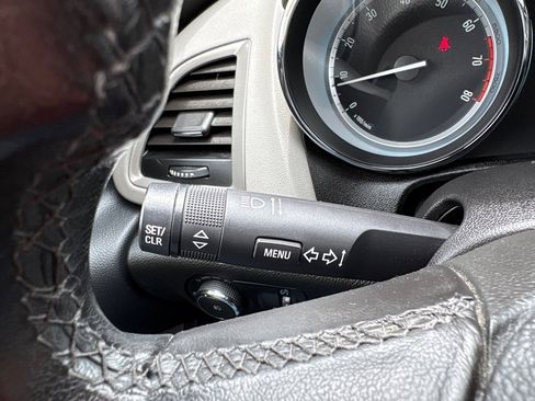 Used 2014 Buick Verano FWD image 23