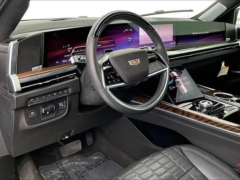 Used 2025 Cadillac Escalade Sport Platinum AWD/4WD image 16
