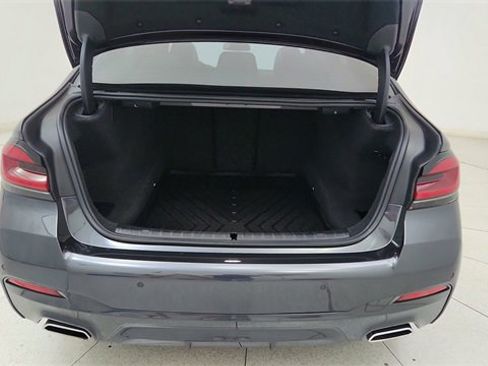 Used 2022 BMW 540i xDrive w/ Executive Package image 14