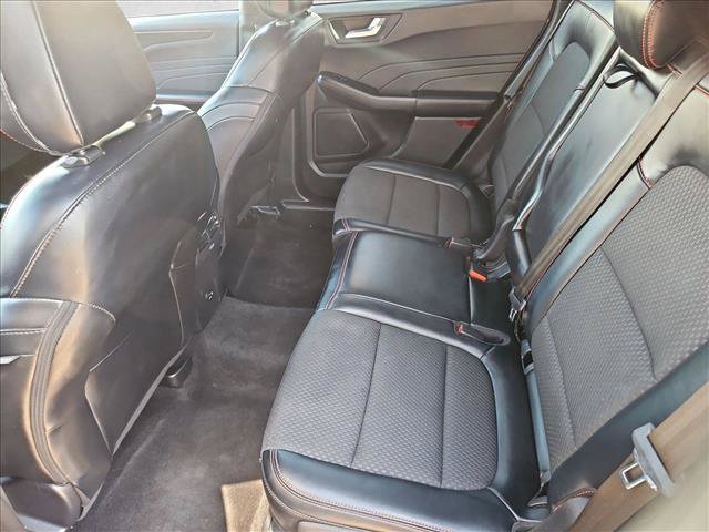 Used 2023 Ford Escape ST-Line AWD/4WD image 25