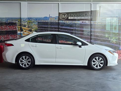 Certified 2024 Toyota Corolla LE FWD image 4