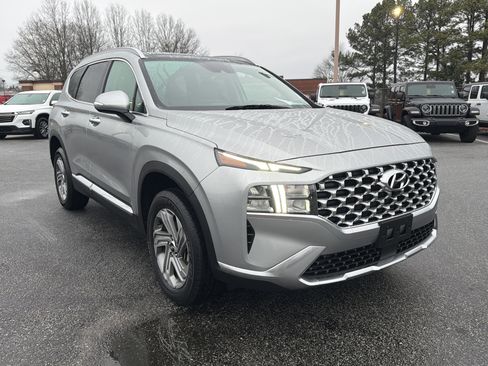 Used 2023 Hyundai Santa Fe SEL w/ Premium Package image 4