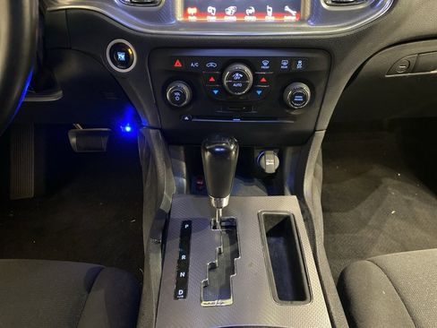 Used 2014 Dodge Charger R/T image 17