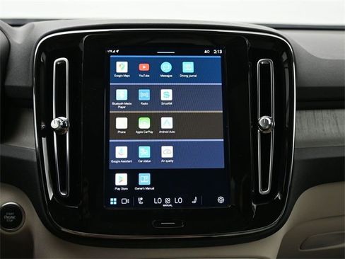 Used 2024 Volvo XC40 B5 Plus w/ Climate Package image 19