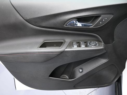 Used 2022 Chevrolet Equinox RS AWD/4WD image 24