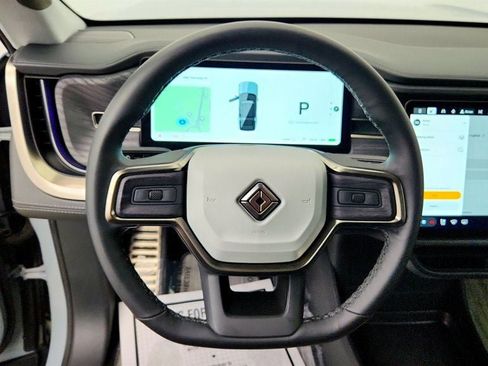 Used 2024 Rivian R1S Adventure AWD/4WD image 14