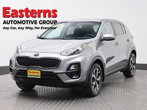 Used 2022 Kia Sportage LX AWD/4WD image 1