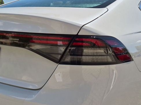 Used 2025 Honda Accord LX image 11