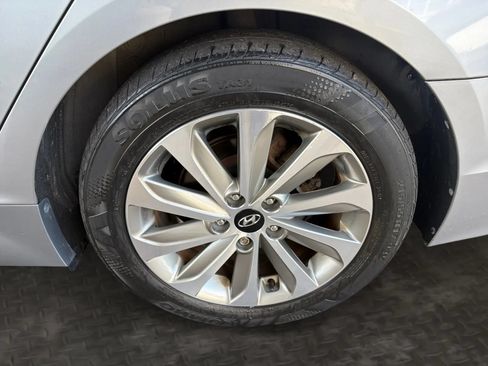 Used 2017 Hyundai Sonata Sport w/ Value Edition Package 02 FWD image 42