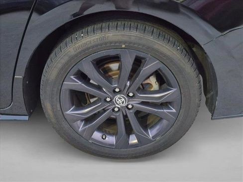 Used 2021 Toyota Sienna XSE w/ XSE Plus Package FWD image 6