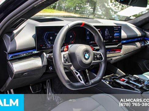 Used 2026 BMW M5 Touring AWD/4WD image 33