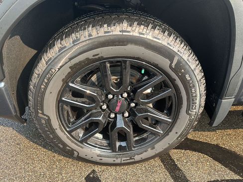 Used 2021 GMC Sierra 1500 Elevation AWD/4WD image 9