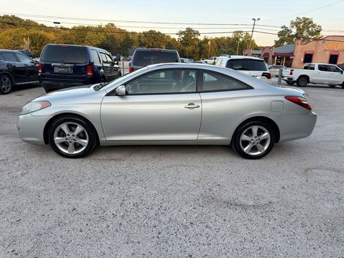 Used 2006 Toyota Solara SLE FWD image 2