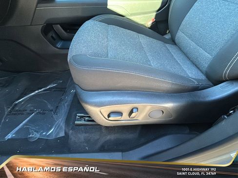 Used 2025 GMC Acadia Elevation image 16