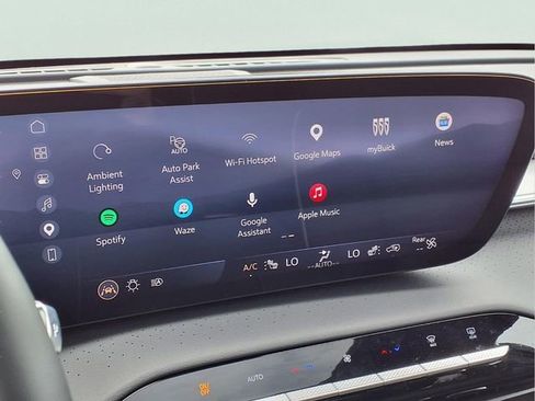 Certified 2025 Buick Enclave Avenir w/ Super Cruise Package AWD/4WD image 11