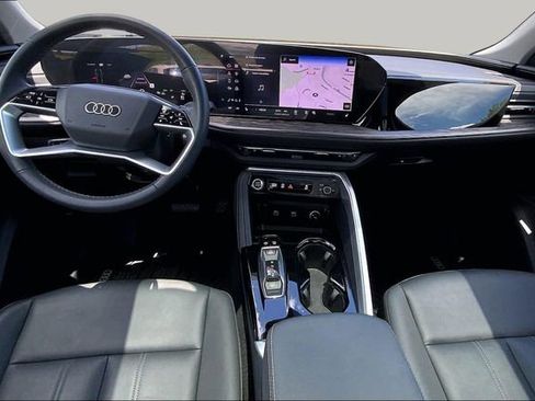 Used 2025 Audi Q5 Premium w/ Convenience Package AWD/4WD image 15