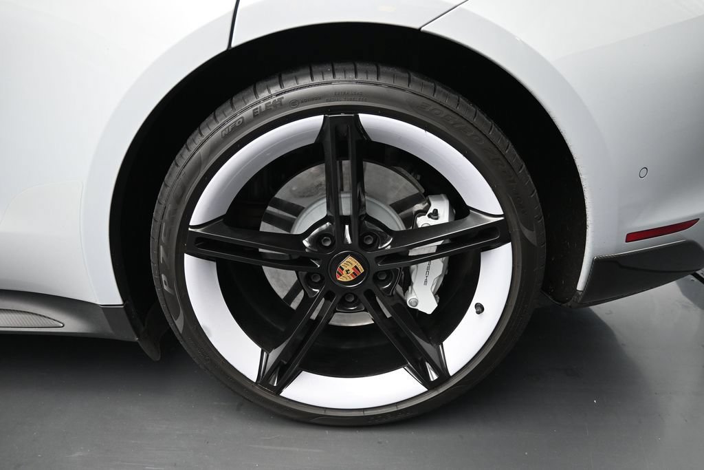 Certified 2023 Porsche Taycan GTS AWD/4WD image 9