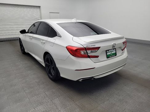 Used 2018 Honda Accord Sport image 5