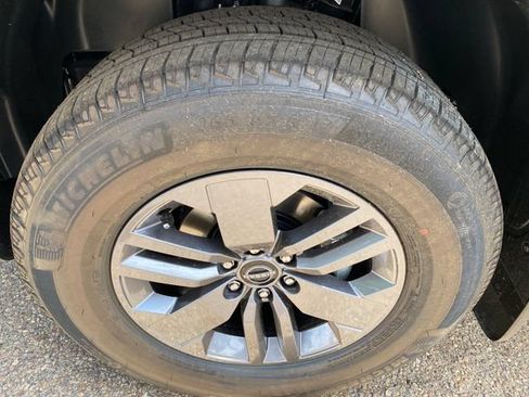 New 2026 Nissan Frontier SV w/ All-Weather Content Package AWD/4WD image 27