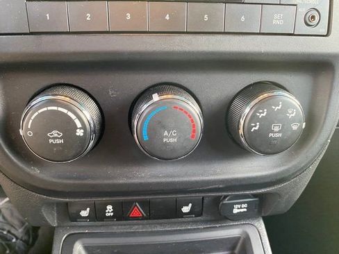 Used 2017 Jeep Patriot High Altitude image 13