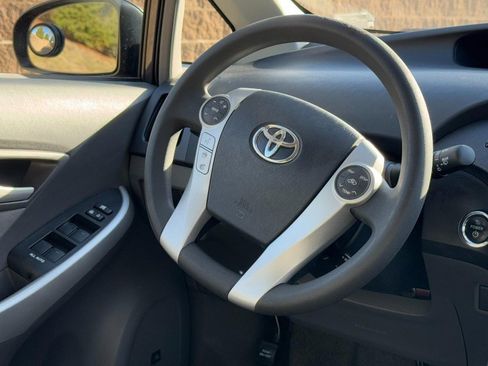 Used 2011 Toyota Prius Three image 12