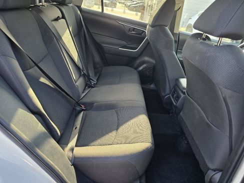 Used 2024 Toyota RAV4 LE AWD/4WD image 12