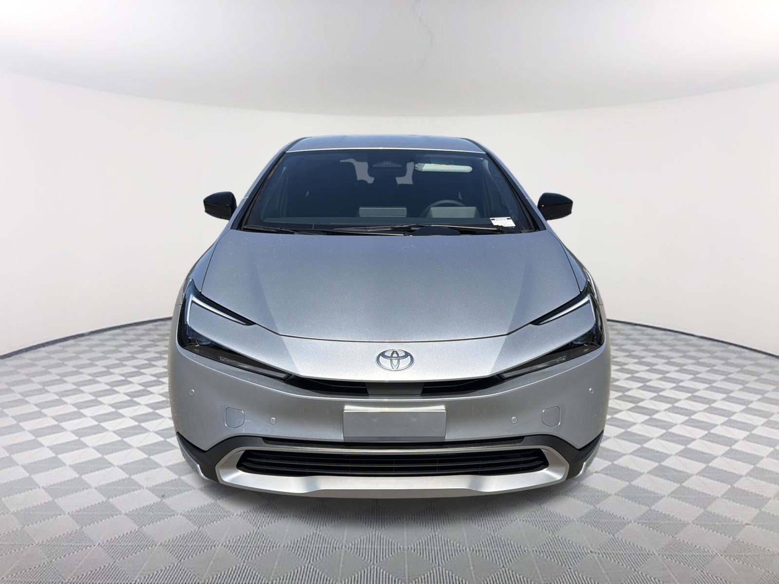 New 2027 Toyota Prius Plug-In Hybrid FWD image 2