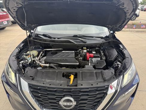 Used 2022 Nissan Rogue SV FWD image 19