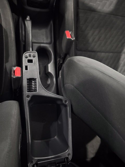 Used 2022 Nissan Kicks S FWD image 27
