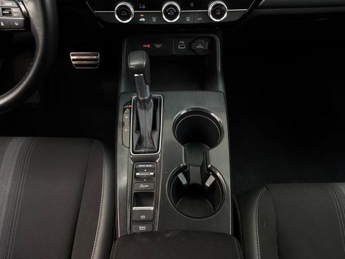 Used 2025 Honda Civic Sport image 13