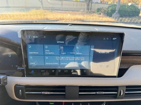 New 2026 Lincoln Corsair Reserve w/ Jet Appearance Package image 16