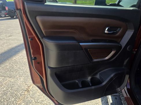 Used 2017 Nissan Titan Platinum Reserve AWD/4WD image 12