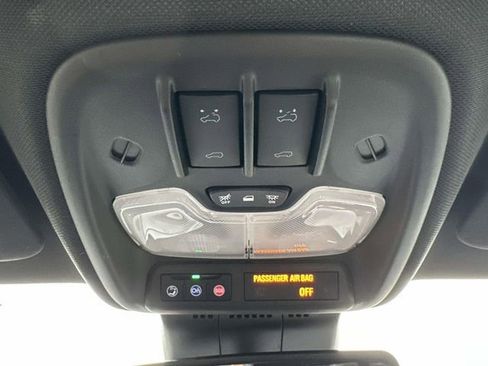 Used 2025 GMC Canyon AT4 w/ AT4X AEV Edition AWD/4WD image 52
