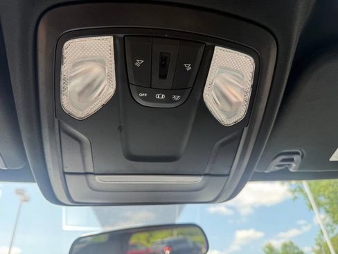 Used 2022 RAM 1500 Big Horn AWD/4WD image 34