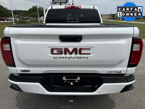 Used 2025 GMC Canyon AT4 AWD/4WD image 5