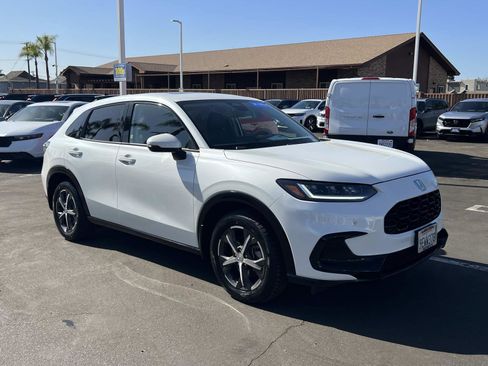 Certified 2023 Honda HR-V EX-L image 28