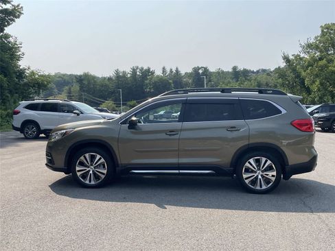 Used 2022 Subaru Ascent Limited w/ Technology Package AWD/4WD image 2