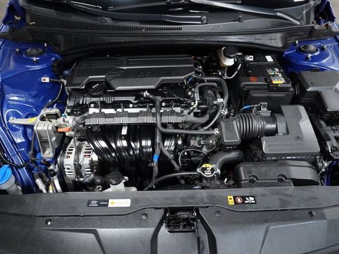 Certified 2023 Hyundai Elantra SEL w/ Convenience Package image 9