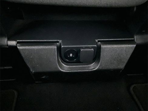 Used 2025 Ford F150 XLT w/ Equipment Group 301A Standard image 28