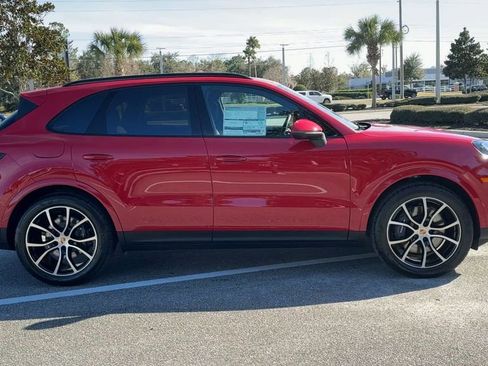 New 2025 Porsche Cayenne image 9