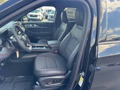 New 2025 Ford Explorer ST-Line w/ Premium Package image 24