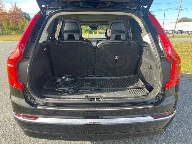 Used 2025 Volvo XC90 T8 Plus w/ Protection Package AWD/4WD image 11