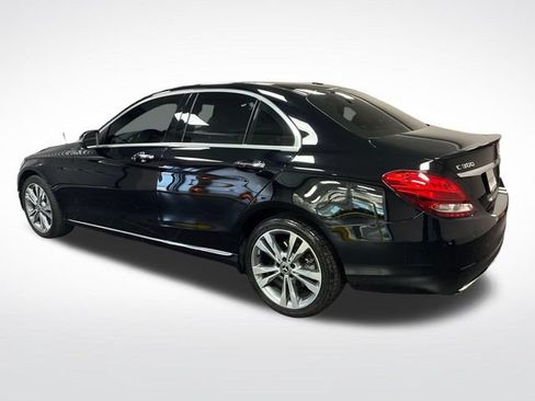 Used 2018 Mercedes-Benz C 300 4MATIC Sedan image 3