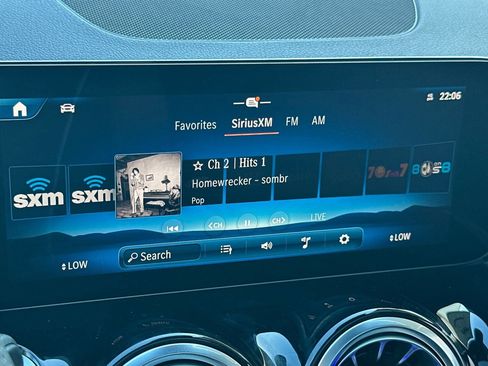 New 2026 Mercedes-Benz GLB 35 AMG 4MATIC image 21