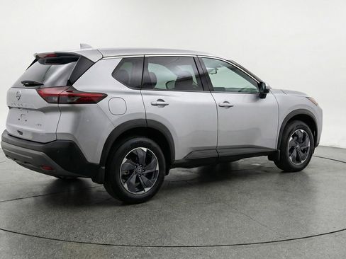 Used 2025 Nissan Rogue SV AWD/4WD image 9